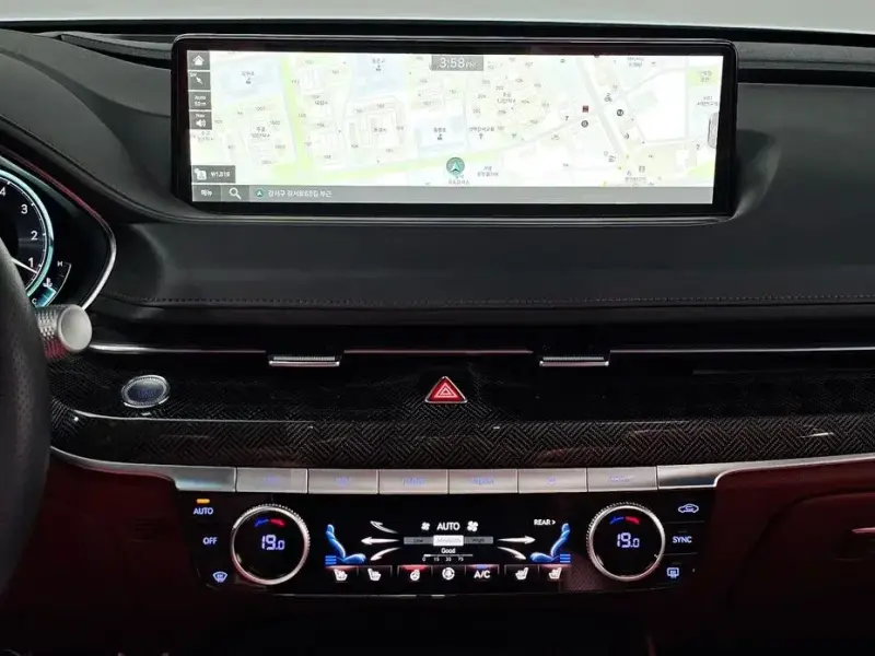 2023 Genesis G80 с пробегом 43 710 км