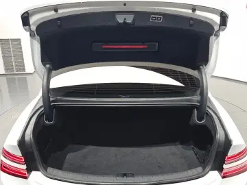 2023 Genesis G80 с пробегом 43 710 км