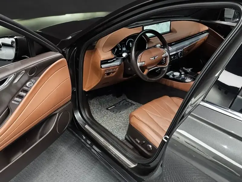 2023 Genesis G80 с пробегом 39 561 км