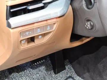 2023 Genesis G80 с пробегом 39 561 км