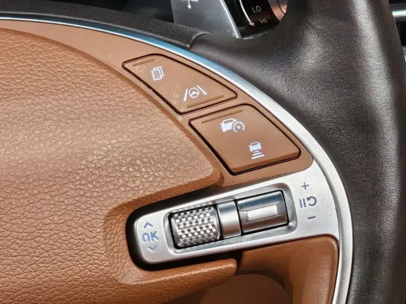 2023 Genesis G80 с пробегом 39 561 км