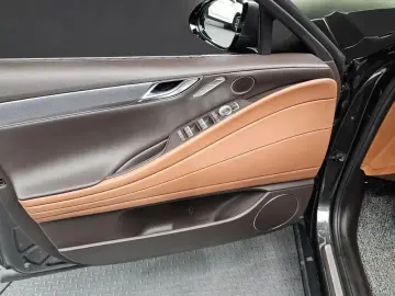 2023 Genesis G80 с пробегом 39 561 км