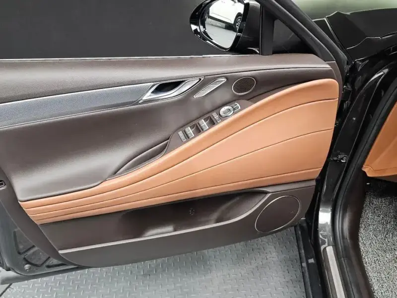 2023 Genesis G80 с пробегом 39 561 км