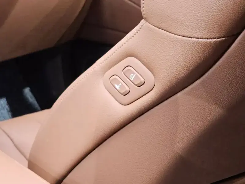 2023 Genesis G80 с пробегом 39 561 км