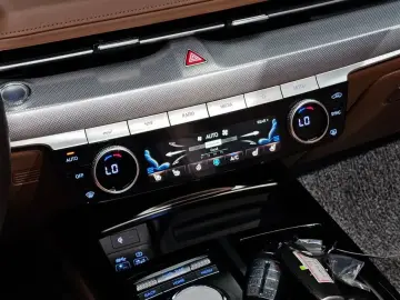 2023 Genesis G80 с пробегом 39 561 км