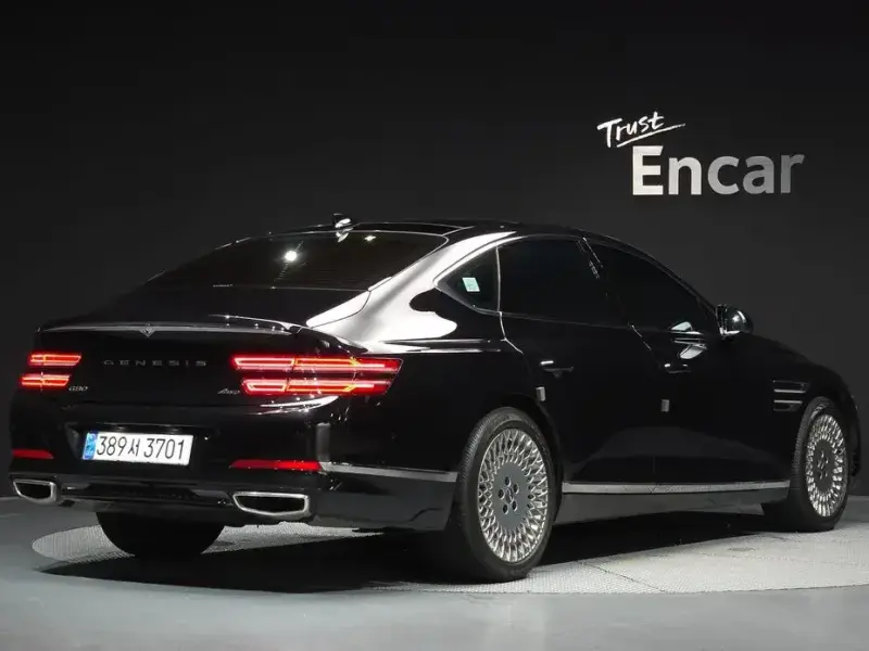 2023 Genesis G80 с пробегом 37 393 км
