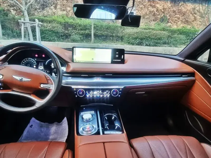 2023 Genesis G80 с пробегом 74 591 км