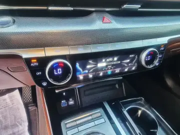 2023 Genesis G80 с пробегом 74 591 км