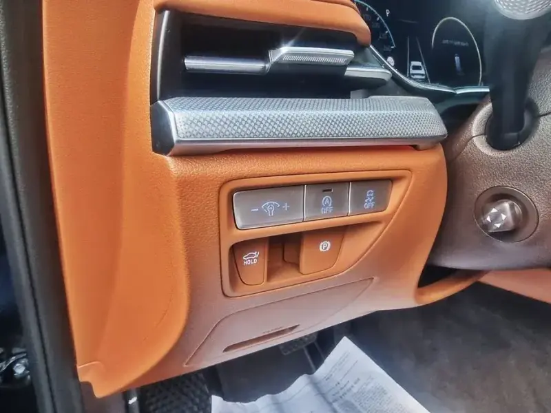 2023 Genesis G80 с пробегом 74 591 км