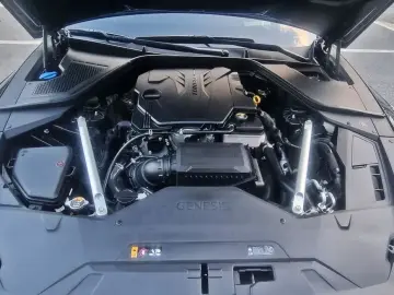 2023 Genesis G80 с пробегом 74 591 км