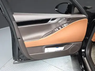 2023 Genesis G80 с пробегом 37 393 км