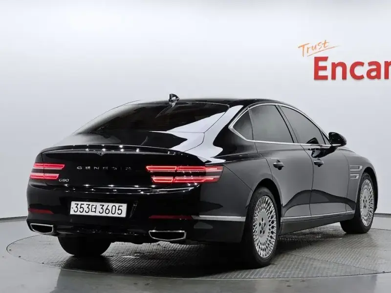 2023 Genesis G80 с пробегом 67 324 км