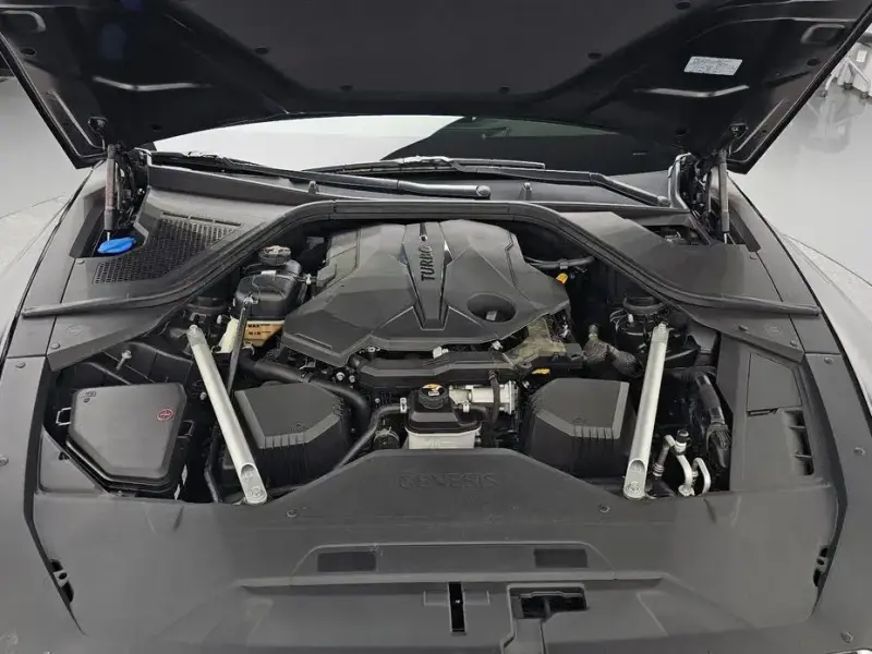 2023 Genesis G80 с пробегом 67 324 км