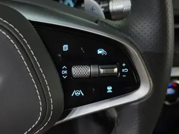 2023 Genesis G80 с пробегом 10 558 км