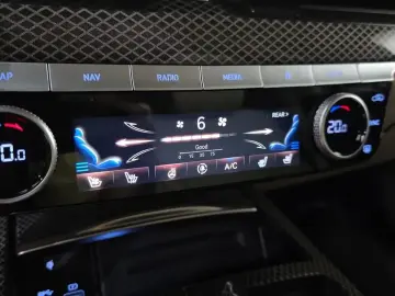 2023 Genesis G80 с пробегом 10 558 км