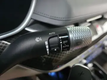 2023 Genesis G80 с пробегом 10 558 км