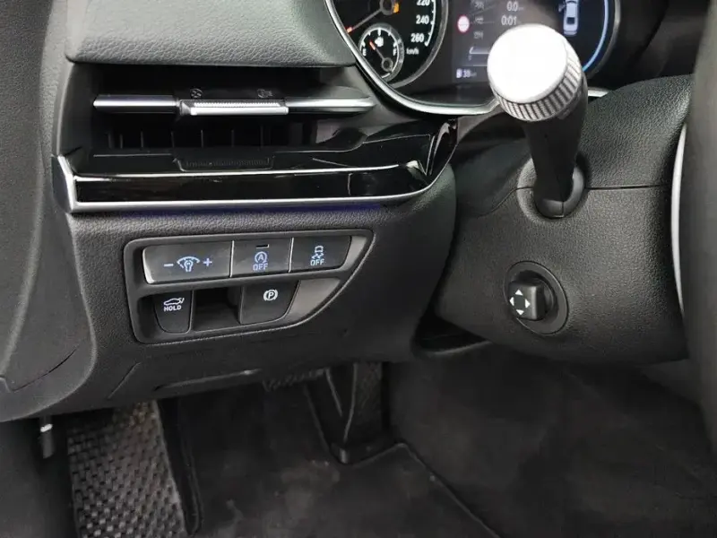 2023 Genesis G80 с пробегом 67 324 км