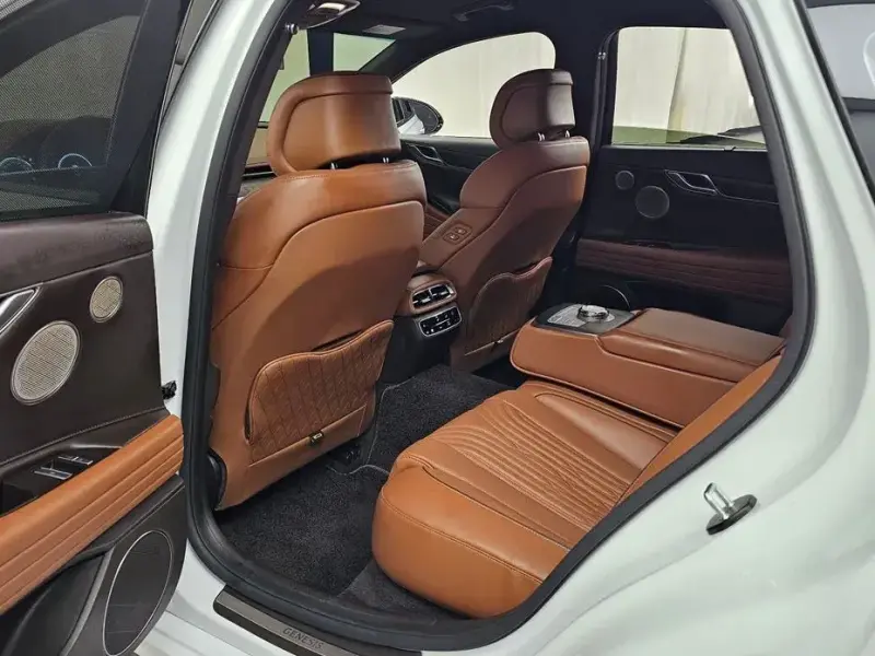 2023 Genesis G80 с пробегом 38 618 км