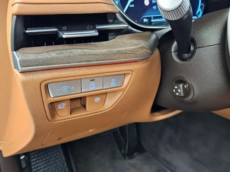 2023 Genesis G80 с пробегом 38 618 км