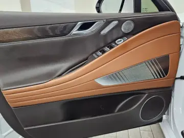 2023 Genesis G80 с пробегом 38 618 км