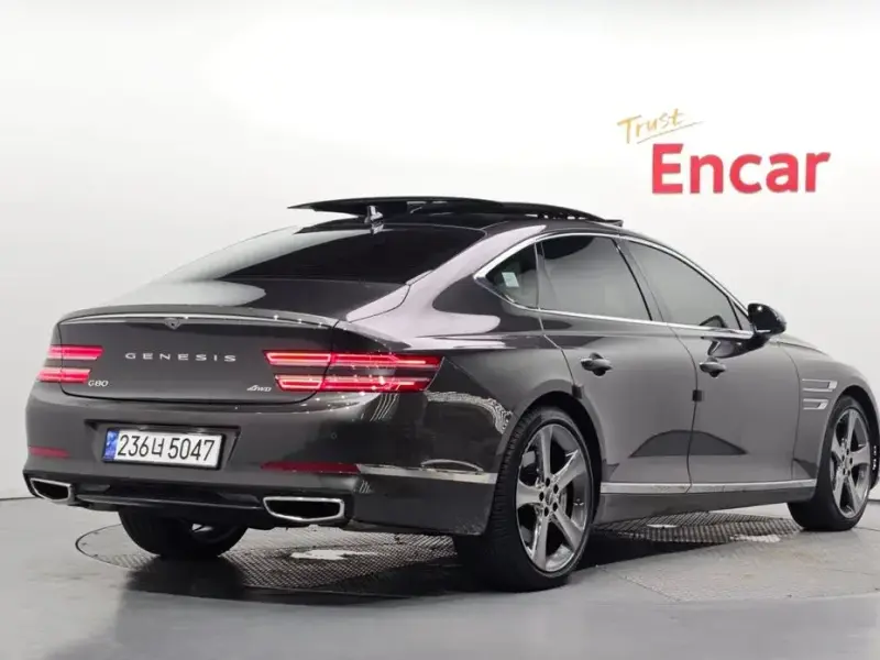 2023 Genesis G80 с пробегом 39 197 км