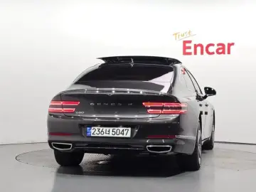 2023 Genesis G80 с пробегом 39 197 км