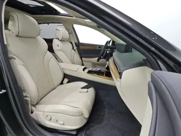 2023 Genesis G80 с пробегом 39 197 км