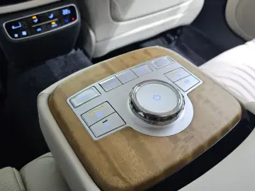 2023 Genesis G80 с пробегом 39 197 км