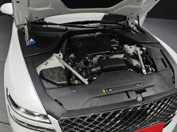 2023 Genesis G80 с пробегом 37 456 км