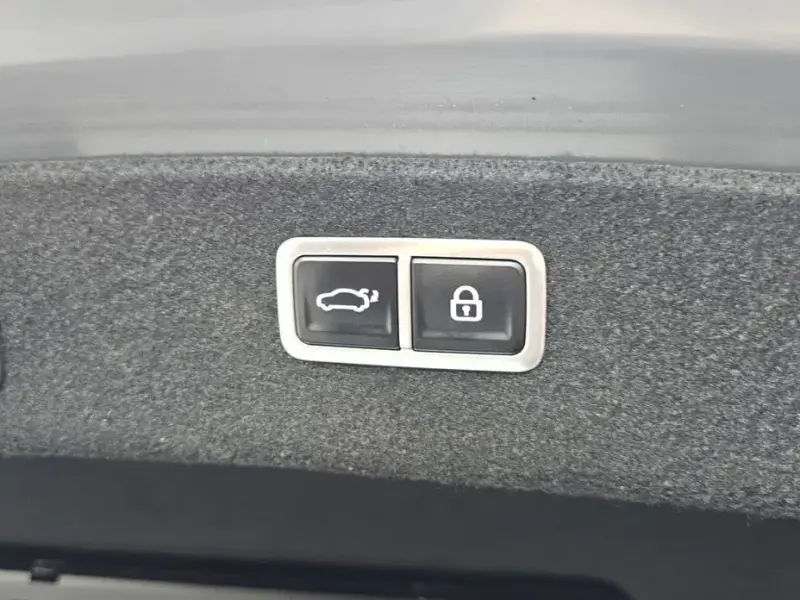 2023 Genesis G80 с пробегом 39 197 км