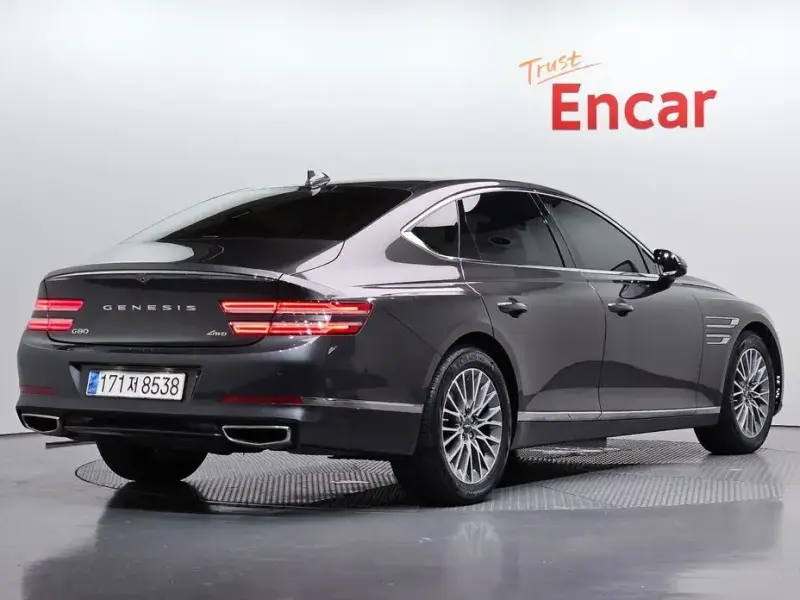 2023 Genesis G80 с пробегом 98 820 км