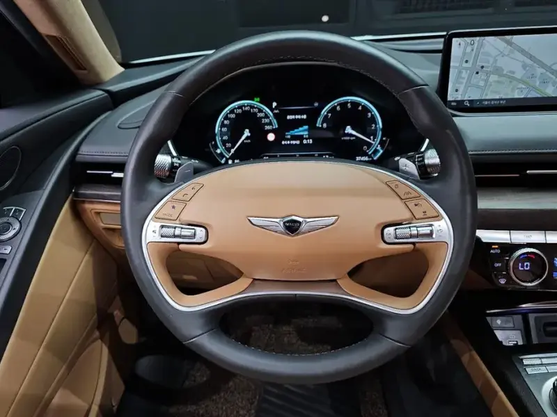 2023 Genesis G80 с пробегом 37 456 км