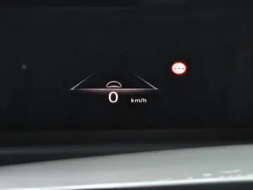 2023 Genesis G80 с пробегом 37 456 км