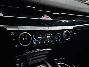 2023 Genesis G80 с пробегом 98 820 км