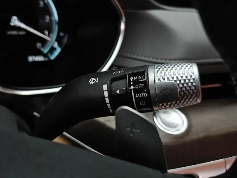 2023 Genesis G80 с пробегом 37 456 км