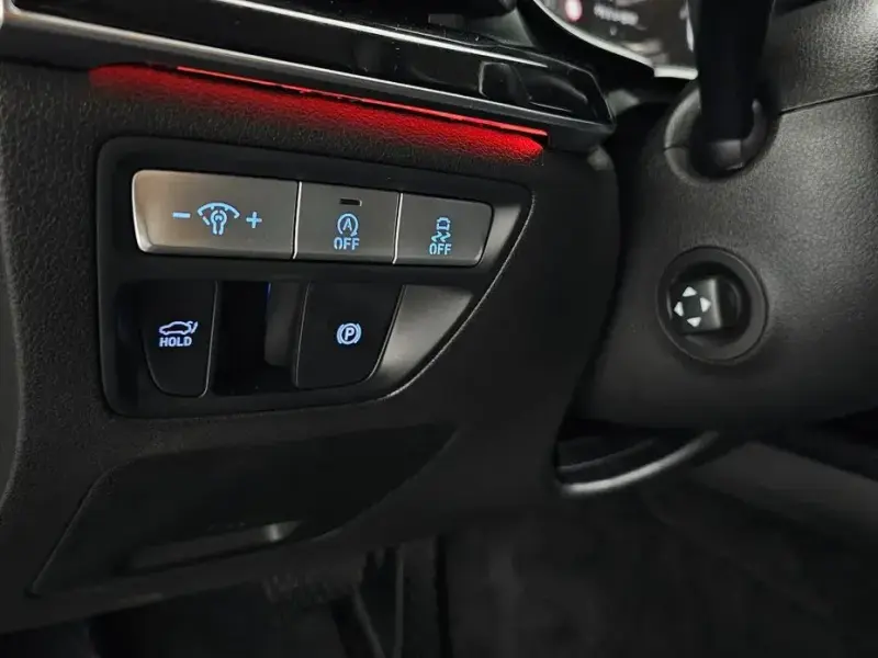2023 Genesis G80 с пробегом 98 820 км