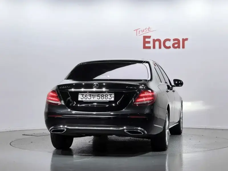 2019 Mercedes-Benz E-Класс с пробегом 106 890 км