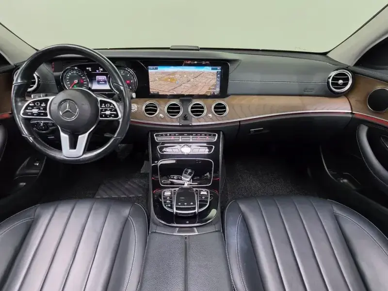 2019 Mercedes-Benz E-Класс с пробегом 106 890 км