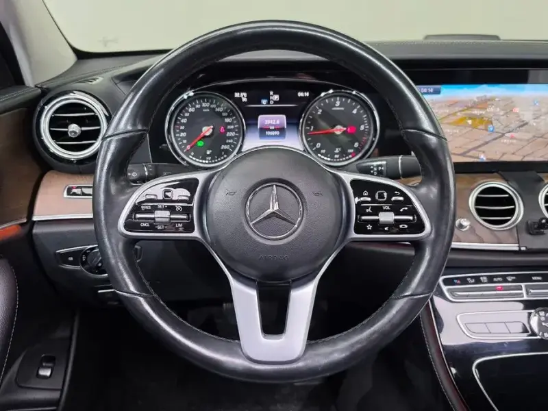 2019 Mercedes-Benz E-Класс с пробегом 106 890 км