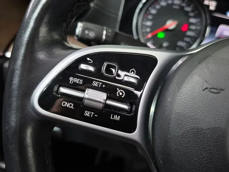 2019 Mercedes-Benz E-Класс с пробегом 106 890 км