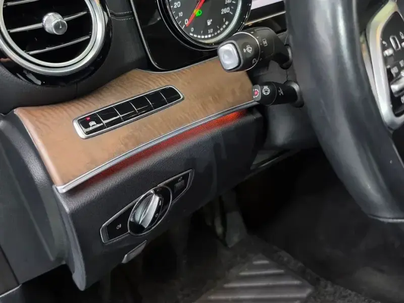 2019 Mercedes-Benz E-Класс с пробегом 106 890 км