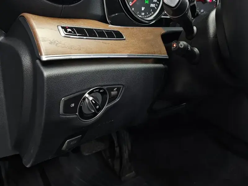 2019 Mercedes-Benz E-Класс с пробегом 85 231 км