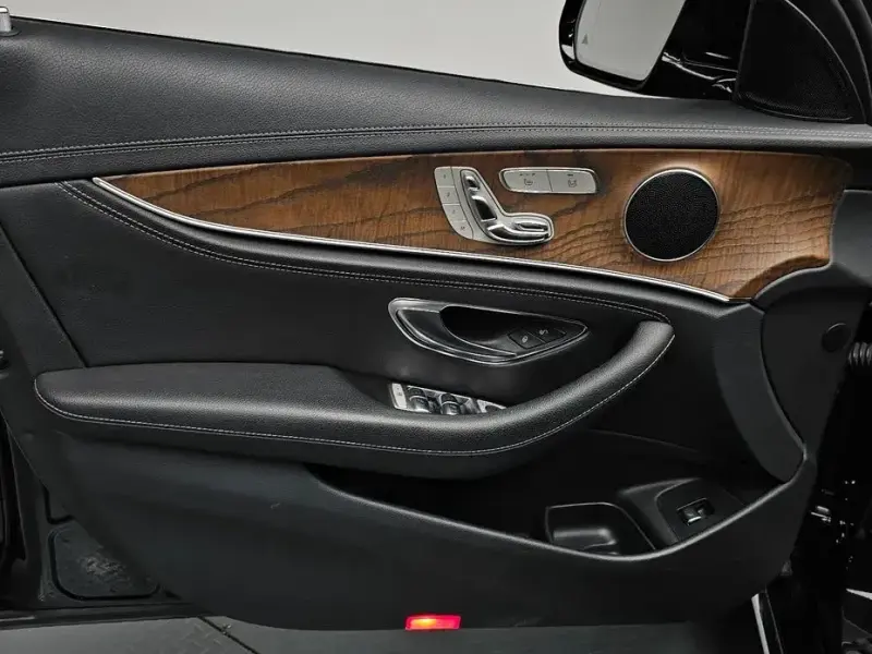 2019 Mercedes-Benz E-Класс с пробегом 85 231 км