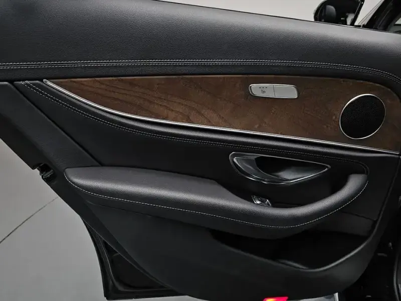 2019 Mercedes-Benz E-Класс с пробегом 85 231 км