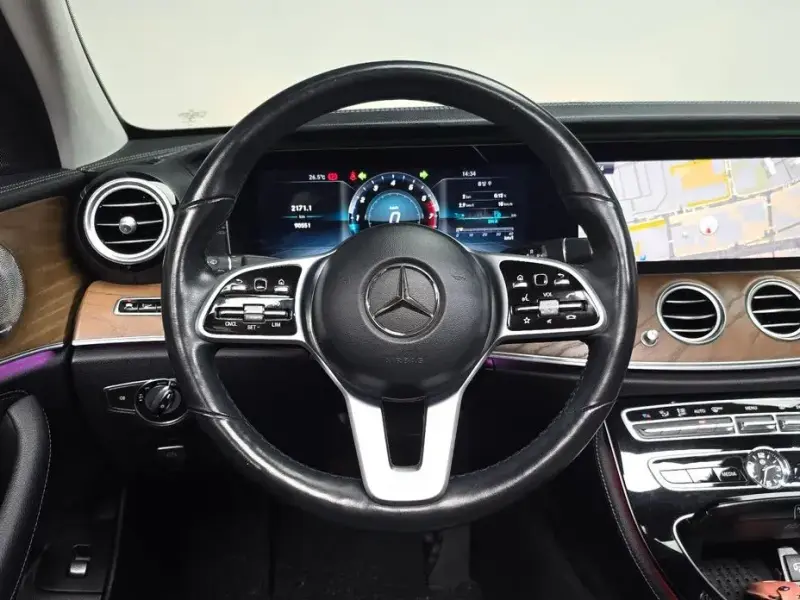 2018 Mercedes-Benz E-Класс с пробегом 90 551 км