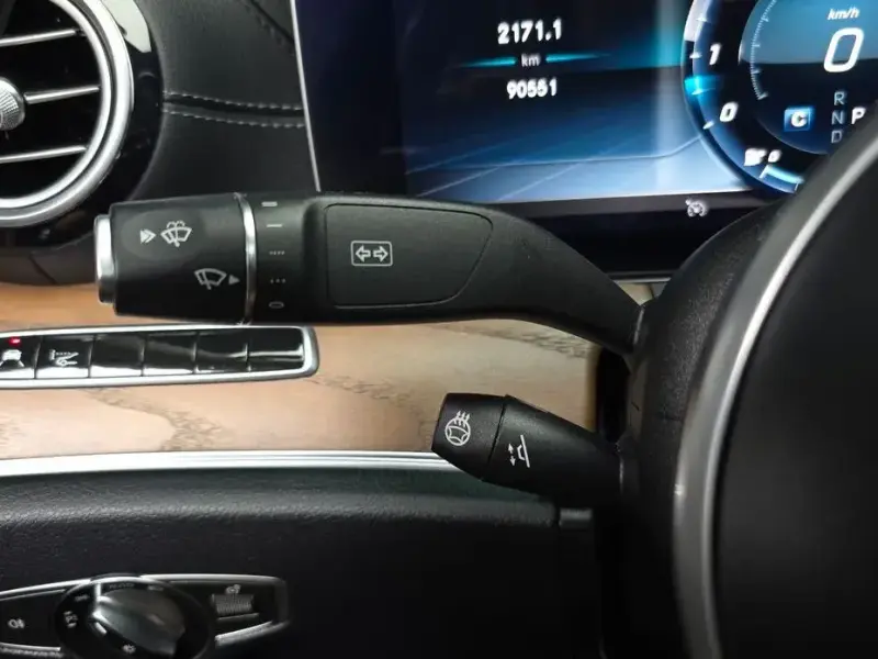 2018 Mercedes-Benz E-Класс с пробегом 90 551 км
