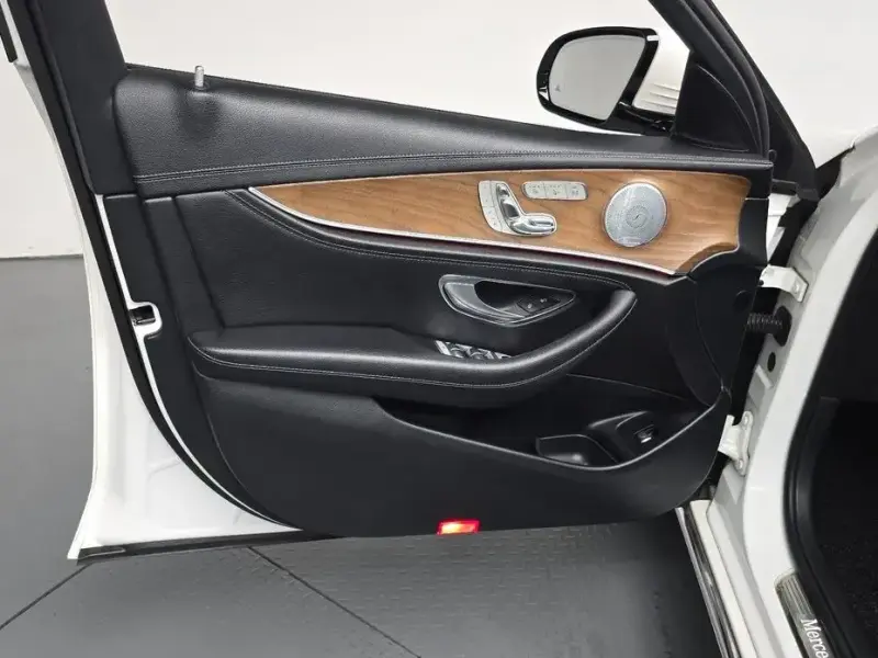 2018 Mercedes-Benz E-Класс с пробегом 90 551 км