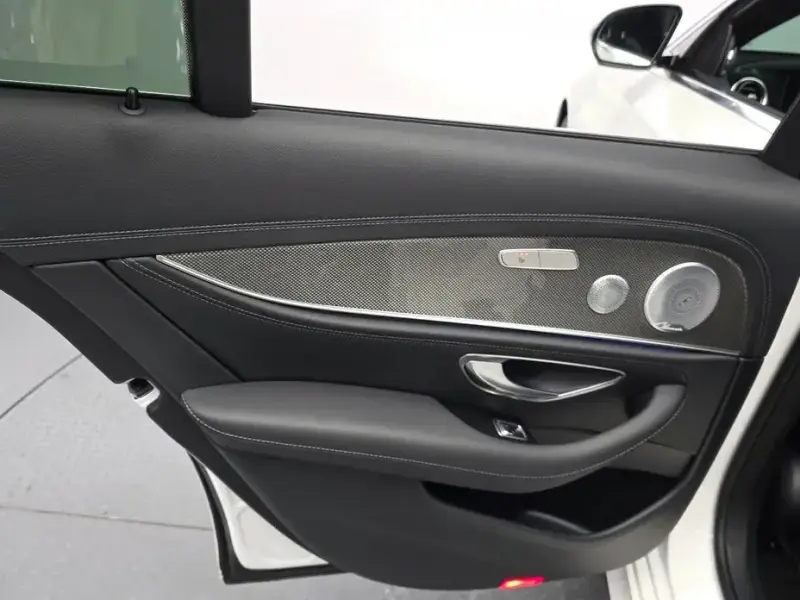 2020 Mercedes-Benz E-Класс с пробегом 49 541 км