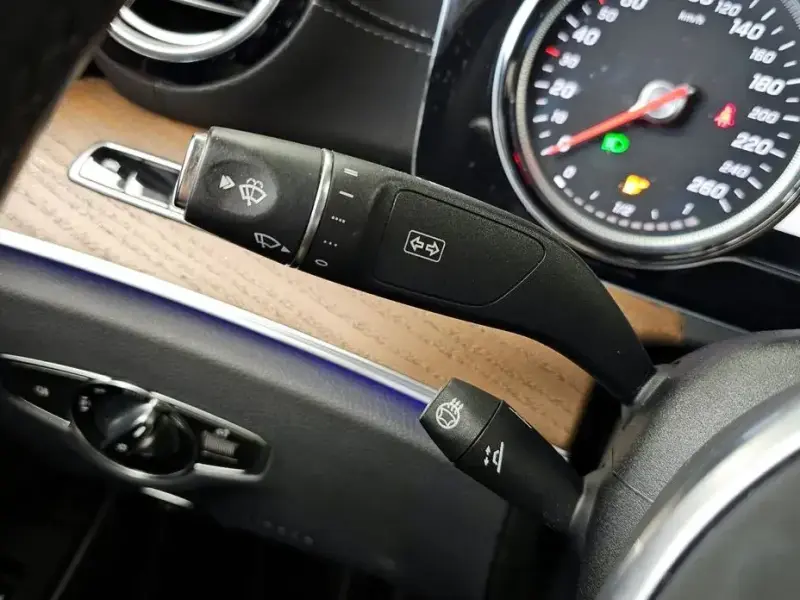 2019 Mercedes-Benz E-Класс с пробегом 89 480 км