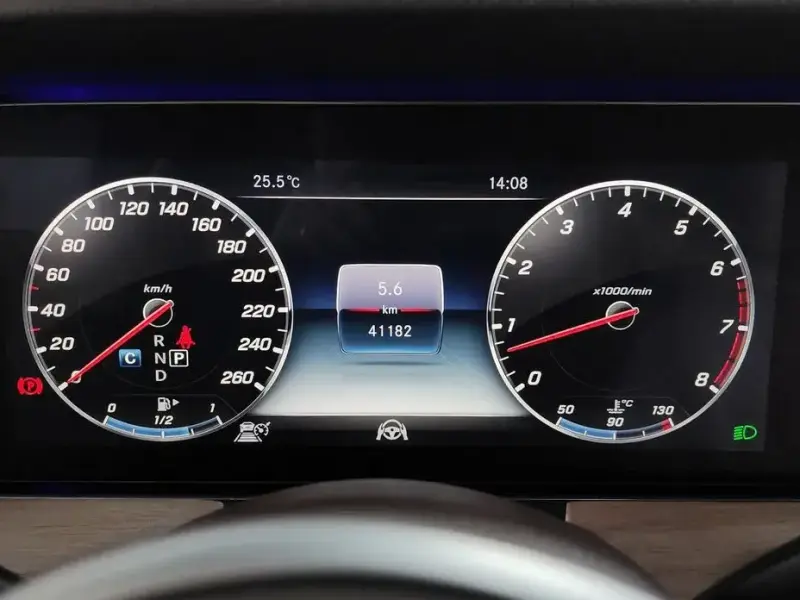 2019 Mercedes-Benz E-Класс с пробегом 41 182 км